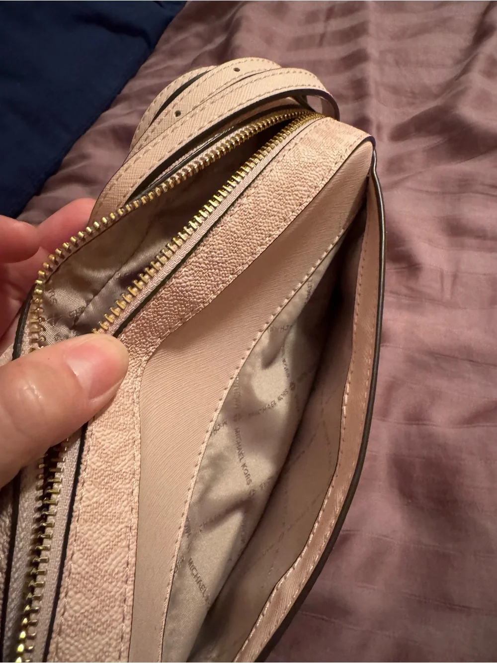 Michael Kors compact michael